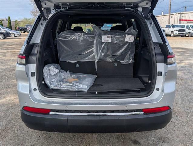 2026 Jeep Grand Cherokee L Altitude 4x4