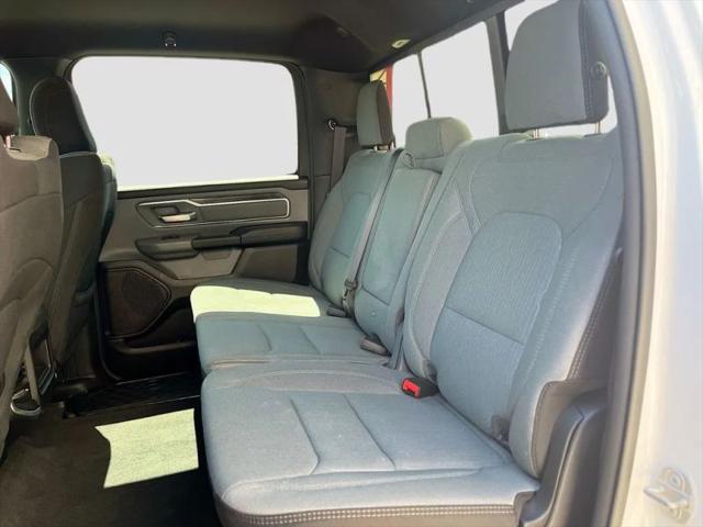 2022 Ram 1500 Big Horn Crew Cab 4x4 5'7" Box