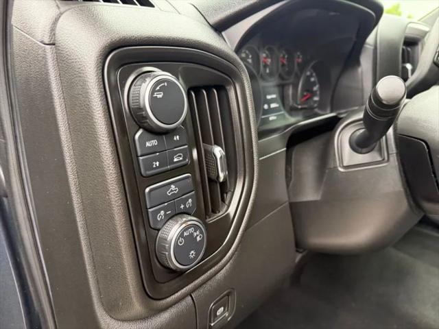 2020 Chevrolet Silverado 1500 4WD Crew Cab Short Bed Custom