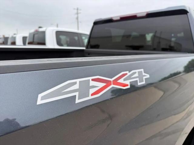 2020 Chevrolet Silverado 1500 4WD Crew Cab Short Bed Custom