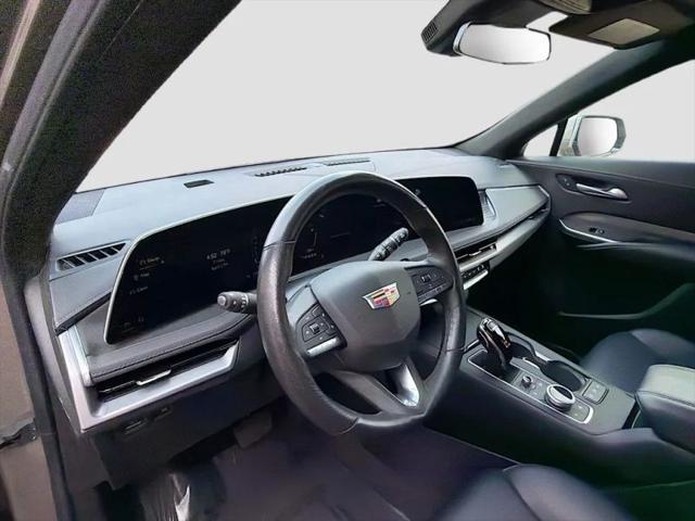 2025 Cadillac XT4 FWD Premium Luxury