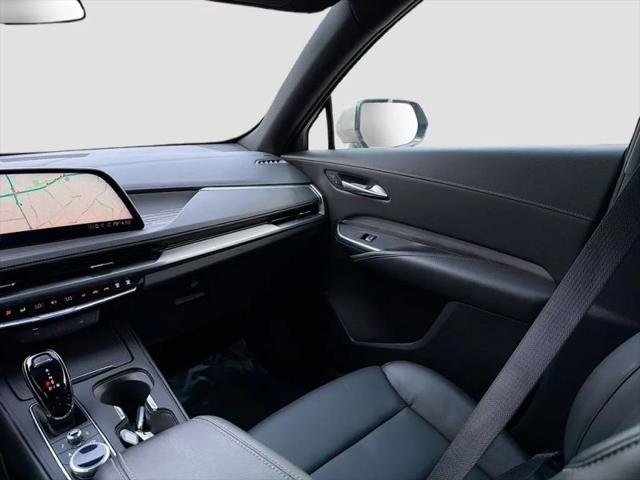 2025 Cadillac XT4 FWD Premium Luxury