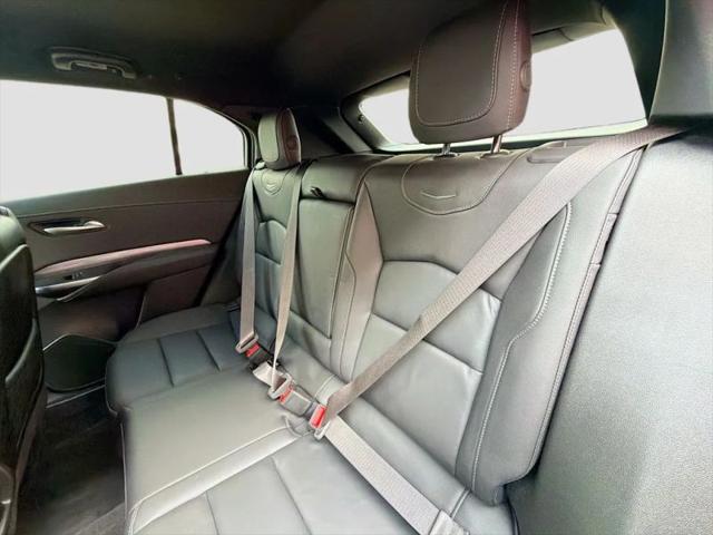2025 Cadillac XT4 FWD Premium Luxury