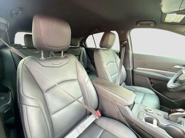 2025 Cadillac XT4 FWD Premium Luxury