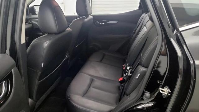 2022 Nissan Rogue Sport SL AWD Xtronic CVT