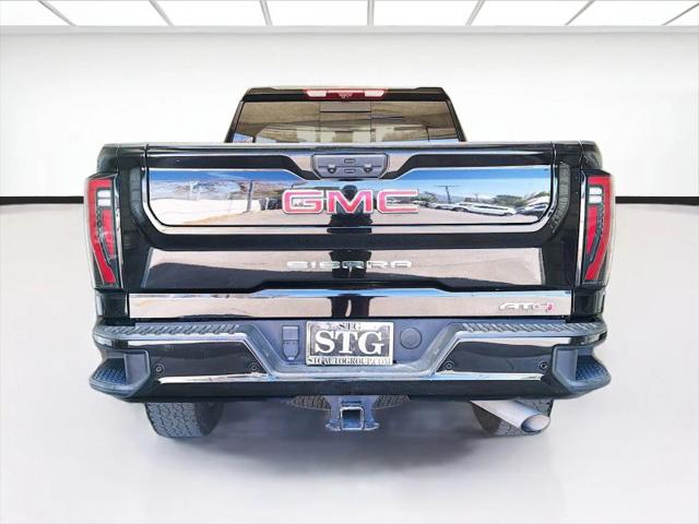2024 GMC Sierra 2500HD 4WD Crew Cab Standard Bed AT4