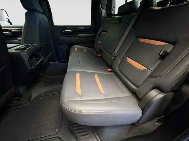 2024 GMC Sierra 2500HD 4WD Crew Cab Standard Bed AT4