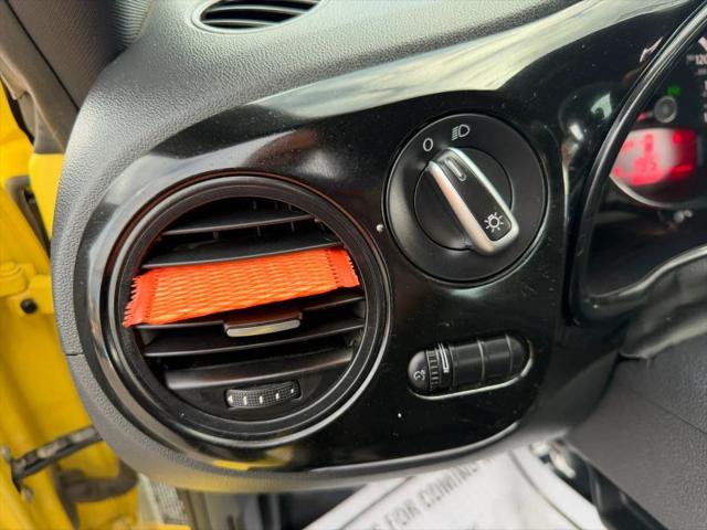 2015 Volkswagen Beetle 1.8T Fleet Edition
