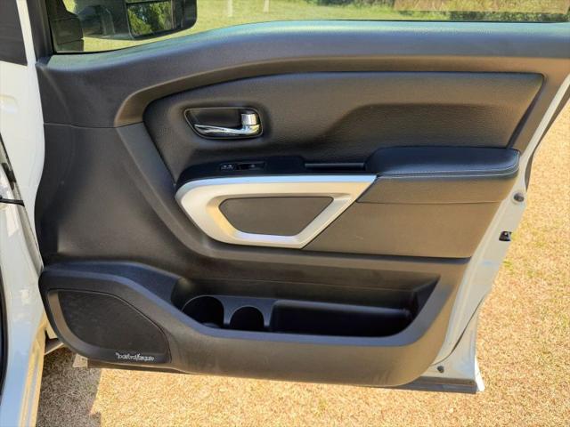 2017 Nissan Titan PRO-4X