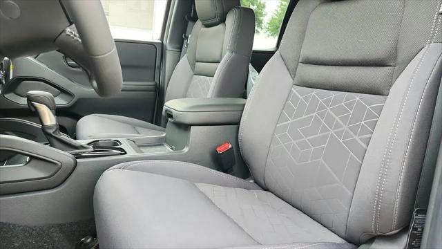 2026 Nissan Frontier Crew Cab SV 4x2