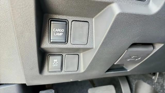 2026 Nissan Frontier Crew Cab SV 4x2