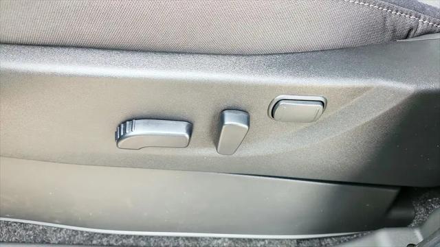 2026 Nissan Frontier Crew Cab SV 4x2