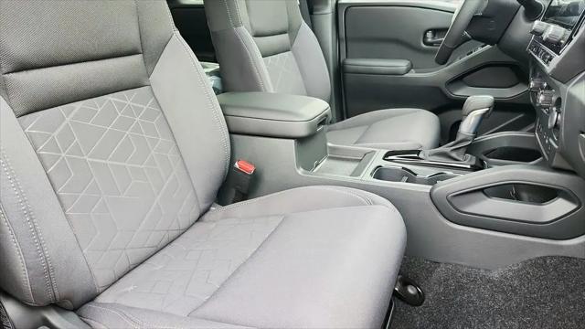 2026 Nissan Frontier Crew Cab SV 4x2