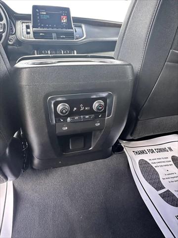 2023 Chevrolet Suburban 4WD Premier