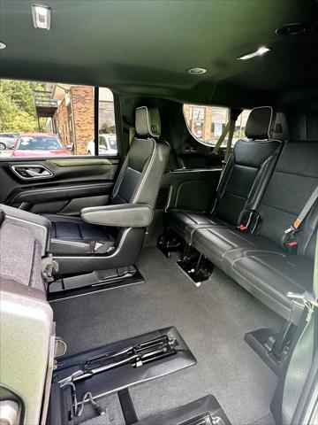 2023 Chevrolet Suburban 4WD Premier