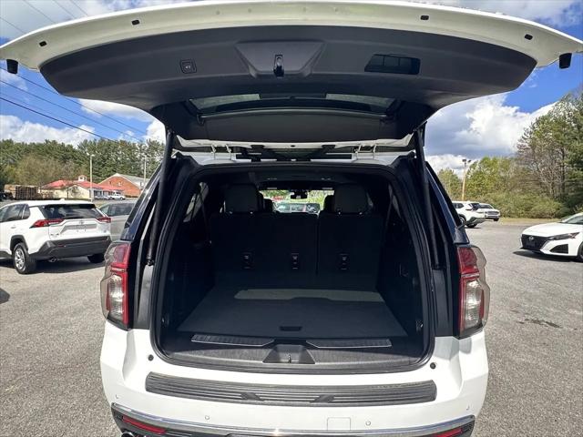 2023 Chevrolet Suburban 4WD Premier