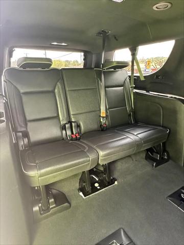 2023 Chevrolet Suburban 4WD Premier