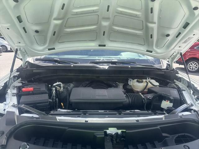 2023 Chevrolet Suburban 4WD Premier