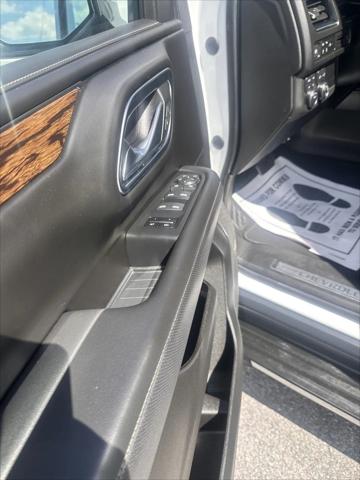 2023 Chevrolet Suburban 4WD Premier