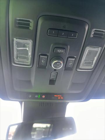 2023 Chevrolet Suburban 4WD Premier