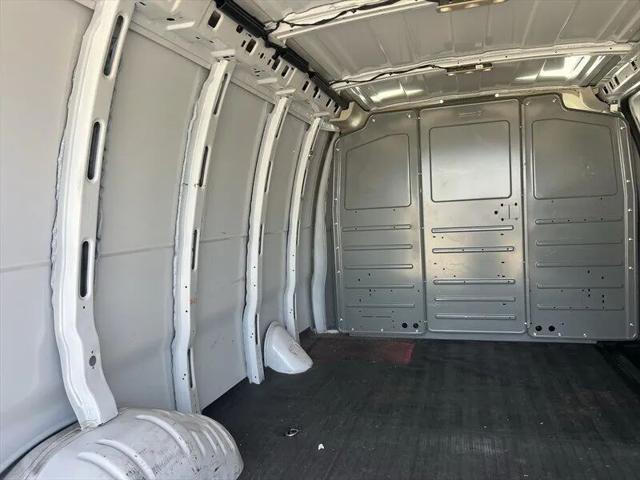 2023 GMC Savana Cargo RWD 2500 Regular Wheelbase Work Van