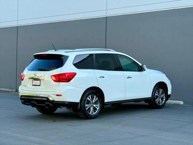 2018 Nissan Pathfinder S