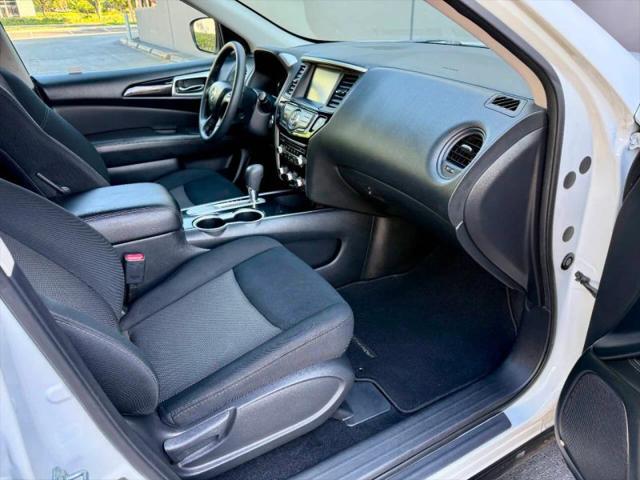 2018 Nissan Pathfinder S