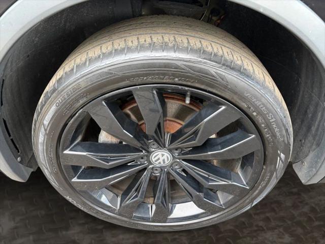 2020 Volkswagen Tiguan 2.0T SE R-Line Black