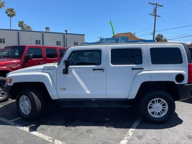 2009 HUMMER H3 Base