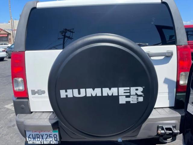 2009 HUMMER H3 Base