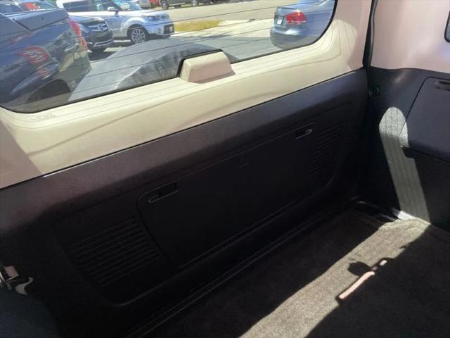 2009 HUMMER H3 Base