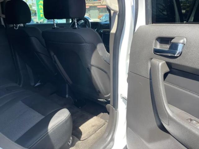 2009 HUMMER H3 Base