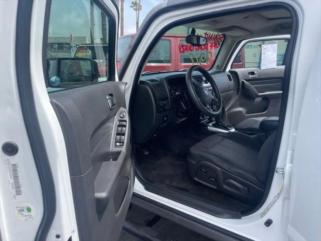 2009 HUMMER H3 Base