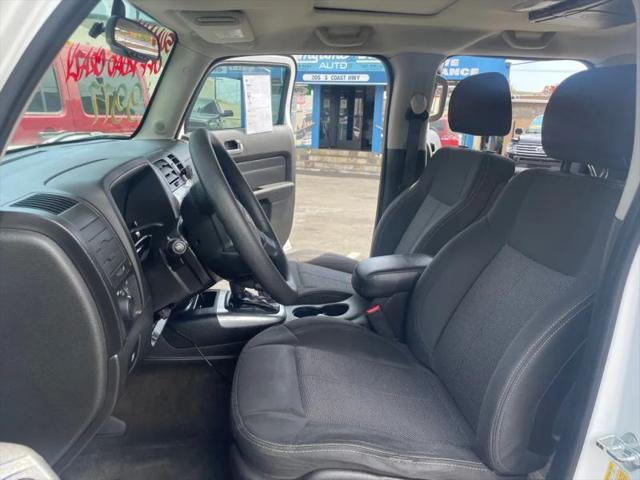 2009 HUMMER H3 Base
