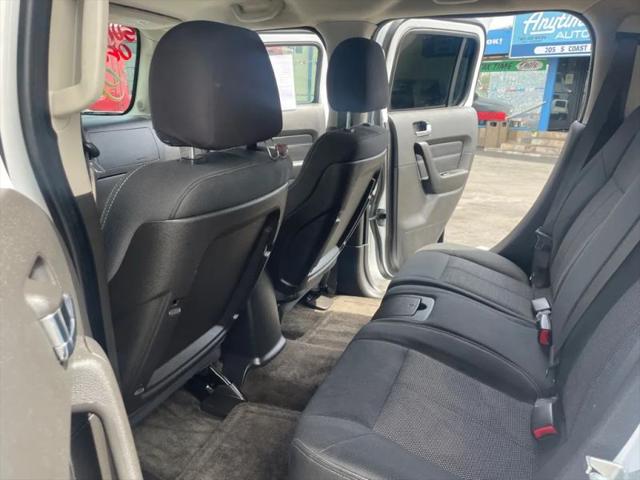 2009 HUMMER H3 Base