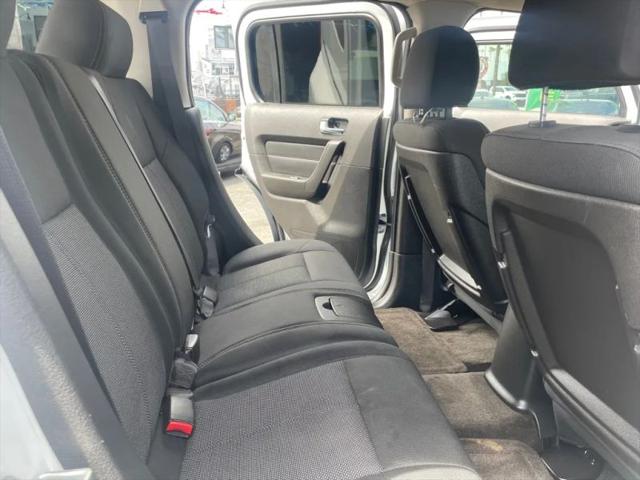 2009 HUMMER H3 Base