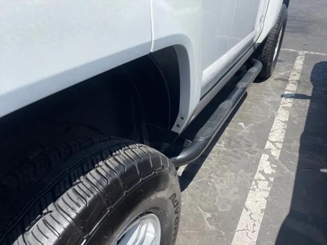 2009 HUMMER H3 Base
