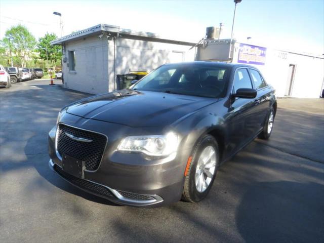 2015 Chrysler 300 Limited
