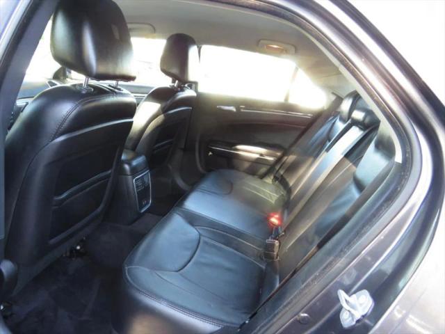 2015 Chrysler 300 Limited