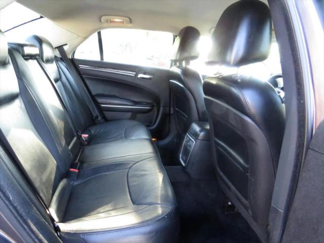 2015 Chrysler 300 Limited