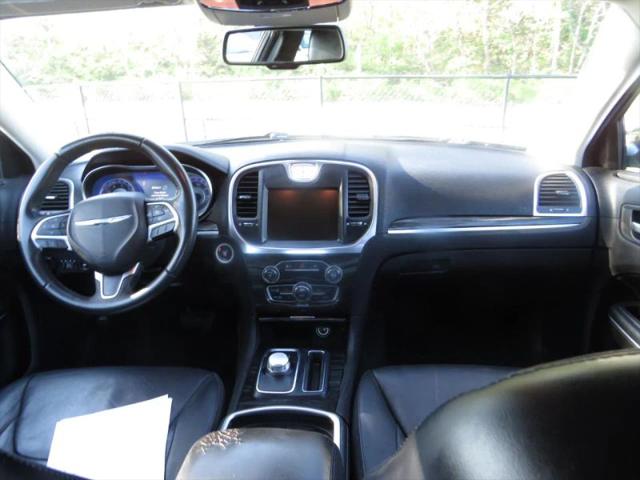 2015 Chrysler 300 Limited