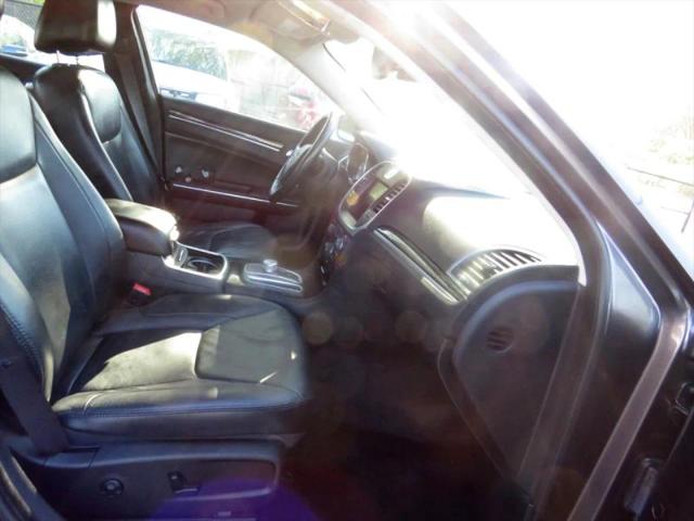 2015 Chrysler 300 Limited