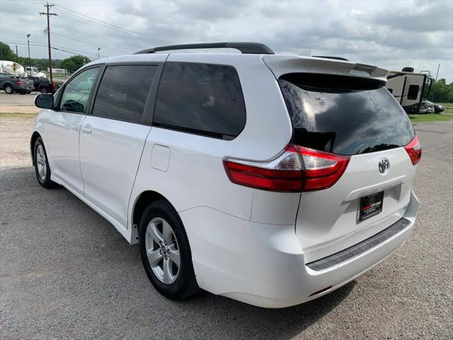 2019 Toyota Sienna LE 8 Passenger