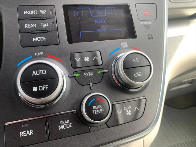 2019 Toyota Sienna LE 8 Passenger