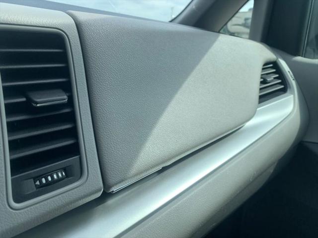2019 Toyota Sienna LE 8 Passenger