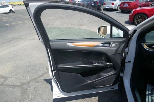 2015 Lincoln MKC Base