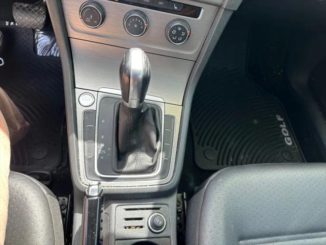 2017 Volkswagen Golf SportWagen TSI SE