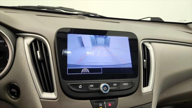 2022 Chevrolet Malibu FWD 1FL