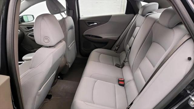 2022 Chevrolet Malibu FWD 1FL