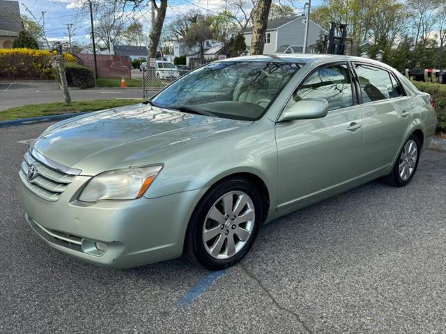 2005 Toyota Avalon XL